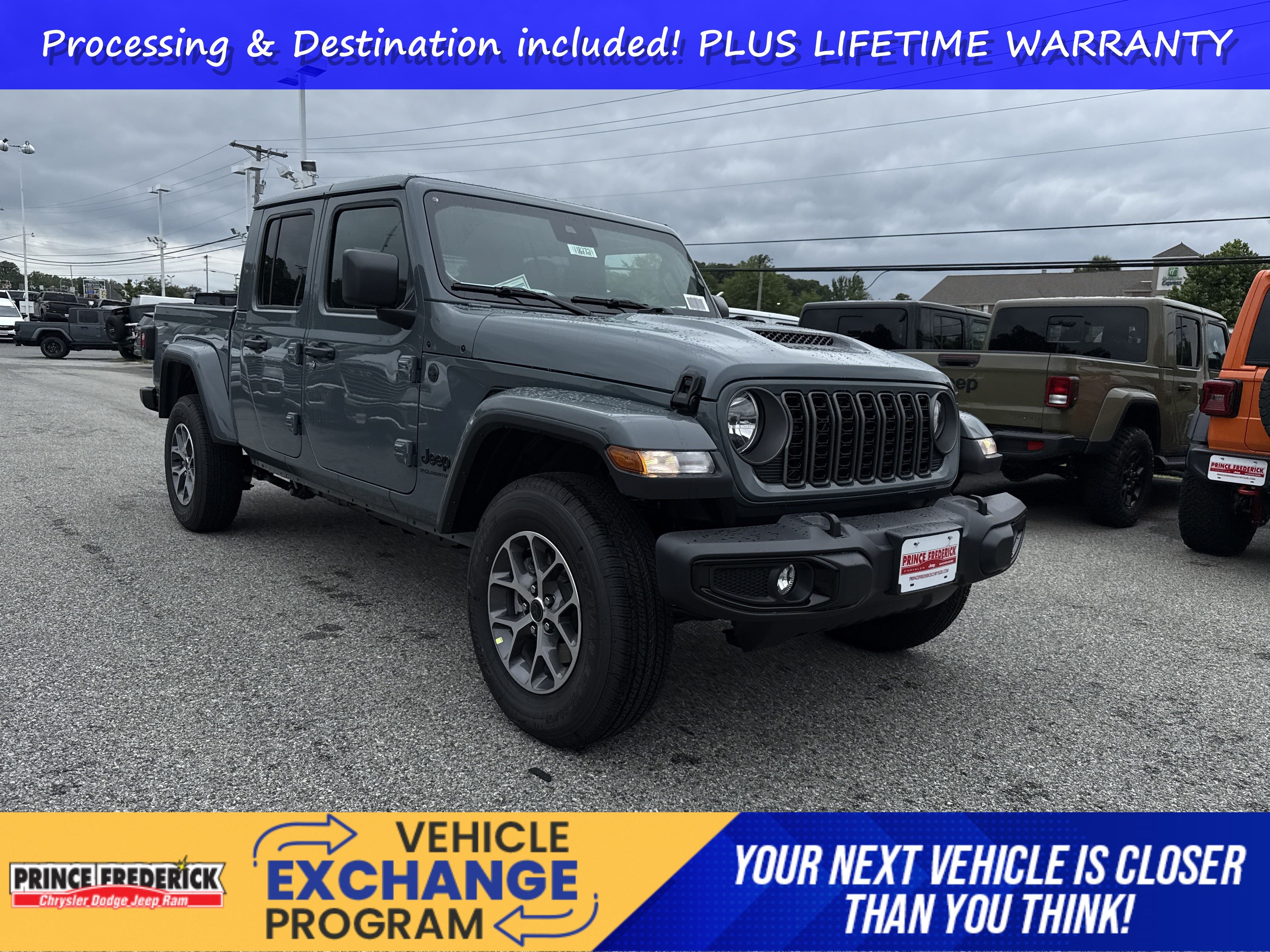 2025 Jeep Gladiator GLADIATOR SPORT S 4X4 in Anvil Clear-Coat Exterior Paint — front three-quarter view